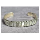 NATIVE AMERICAN NAVAJO MOTHER OF PEARL INLAY CUFF