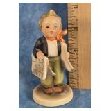 VINTAGE "NEWS BOY" FIGURINE