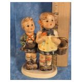 "TO THE MARKET" GOEBEL HUMMEL FIGURINE