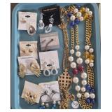 COSTUME JEWELRY BOX LOT