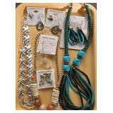 COSTUME JEWELRY BOX LOT