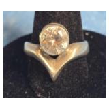VINTAGE CUBIC ZIRCONIA STERLING SILVER RING SIZE 6