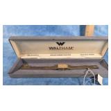 VTG. WALTHAM ANALOG QUARTZ WATCH IN WATCH CASE