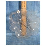 INDIANA GLASS PEBBLE LEAF DIVIDED DISH