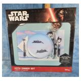 DISNEY STAR WARS HOTH DINNER SET