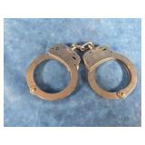 PAIR OF SMITH & WESSON M100-1 CHAIN HANDCUFFS