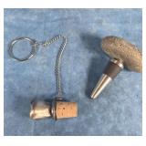 2 COUNT DECORATIVE WINE BOTTLE STOPPERS
