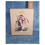 2007 HALLMARK KEEPSAKE DECORATING SNOW LADY