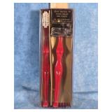VTG. NOVELTY SEXY MATES TOOTHBRUSH AND RAZOR