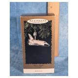 1995 HALLMARK KEEPSAKE SPACE SHUTTLE ORNAMENT