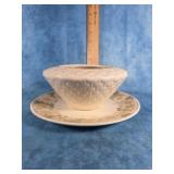 METLOX POPPYTRAIL SCULPTURED DAISY GRAVY BOAT