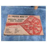 8 IN 1 HOSTESS MOLDERETT