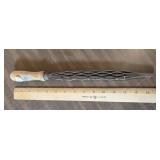 HORSE HOOFS WOODEN HANDLE EQUINE FILE TOOL