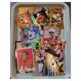 VINTAGE NFL FOOTBALL TRADING CARDS BOX LOT