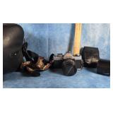 MINOLTA XG-7 35MM SLR FILM CAMERS W CARRYING CASE