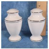 LENOX FEDERAL PLATINUM BONE CHINA SALT & PEPPER