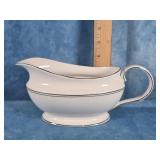 LENOX FEDERAL PLATINUM BONE CHINA GRAVY BOAT
