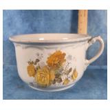 VTG. CHAMBER POT WITH YELLOW ROSES