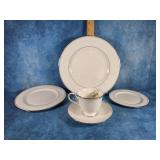 LENOX FEDERAL PLATINUM 5-PIECE PLACE SETTING