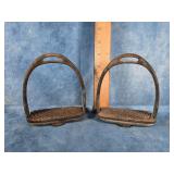 ANTIQUE IRON SADDLE STIRRUPS