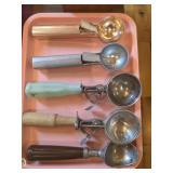ICE CREAM SCOOPS BOX LOT