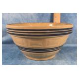 ANTIQUE YELLOWWARE BLUE STRPIED MIXING BOWL 9'