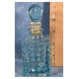 AQUA DIAMOND POINT GLASS BOTTLE WITH STOPPER