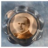 PRESIDENT WILLIAM MCKINLEY GLASS PAPERWEIGHT