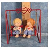 1987 ENESCO COUNTRY COUSINS VALENTINES SWING SET