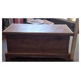 21' CEDAR HOPE CHEST HEAVY