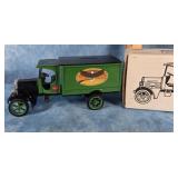 1925 KENWORTH DELIVERY TRUCK  DIE-CAST BANK