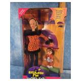 1998 HALLOWEEN FUN BARBIE & KELLY DOLLS NOS