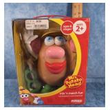 2007 PLAYSKOOL MRS. POTATOE HEAD FIGURE