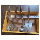 VTG. CUTCO 4-PIECE KITCHEN UTENSIL SET