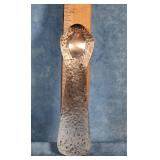 VTG. WALLACE SILVERSMITHS HAMMERED SHOE HORN
