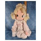 1985 PRECIOUS MOMENTS  DOLL