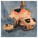CERTIFIED INTERNATIONAL 'FRENCH BARNYARD' PIG