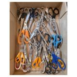 SCISSORS BOX LOT