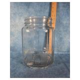 MID-20TH CENTURY MANOR HOUSE COFFEE GLASS JAR