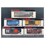 (5) Lionel Freight Cars, with Boxes