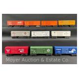 (10) Lionel Box Cars