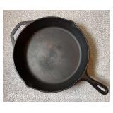 Lodge 10SK Cast Iron Skillet, 12"w