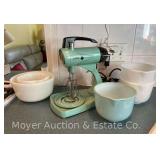 Vintage Sunbeam Mixmaster, with 5 Glass Mixing Bowls