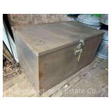 Metal Locking Chest, with Key, 30"x18"x16"h