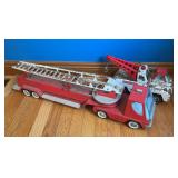Nylint Pressed Steel Ladder Truck and Tow Truck, 12” and 29” Overall Length