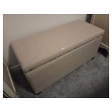 Upholsterd Storage Ottoman Bench
