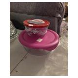 Pyrex Storage Container w/ Lid & Large Cover Bowl