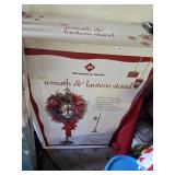 Wreath & Lantern Stand