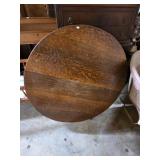 Oak Pedestal Table & 3  Chairs