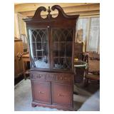 Beautiful Vintage China Cabinet